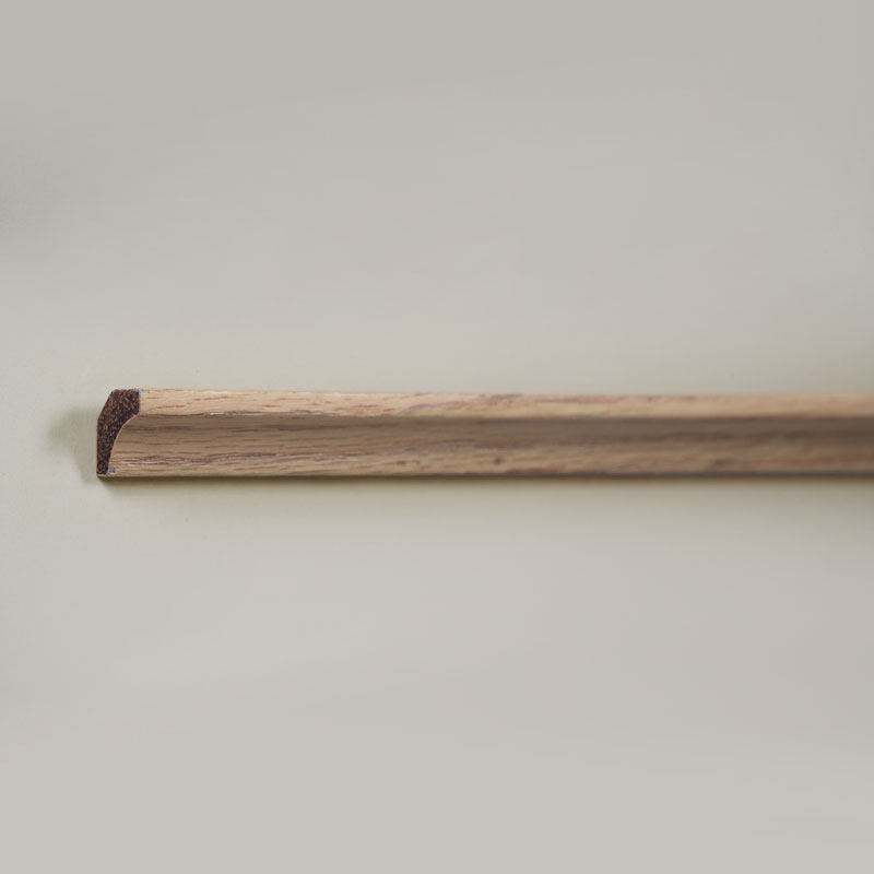 Model de colț din lemn masiv/Tultură Scotia (învelite cu furnir de stejar roșu + vopsea) - Culoare stejar 3/5' x 3/5'
