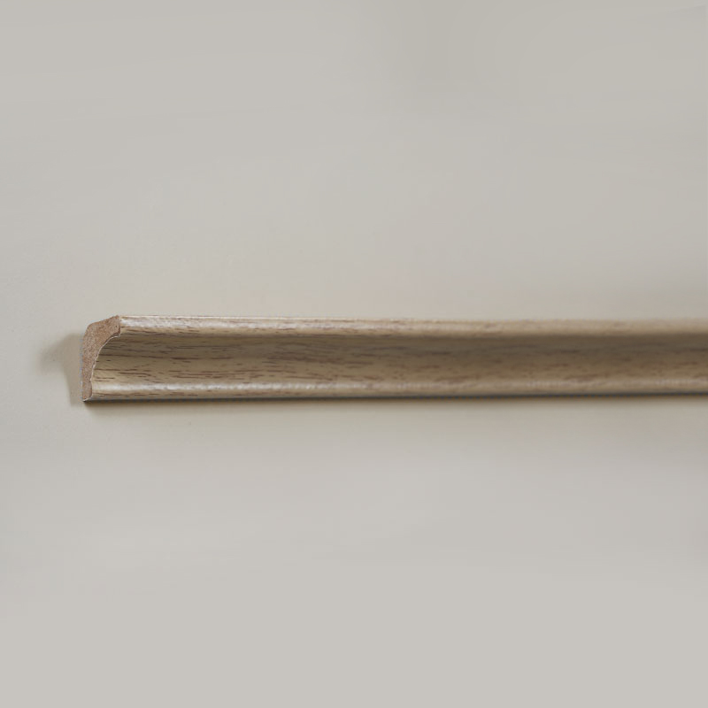 MDF pentru colț interior/Multură Scotia (învelite cu furnir de stejar alb + vopsea) - culoare stejar natural 7/8' x 7/8'