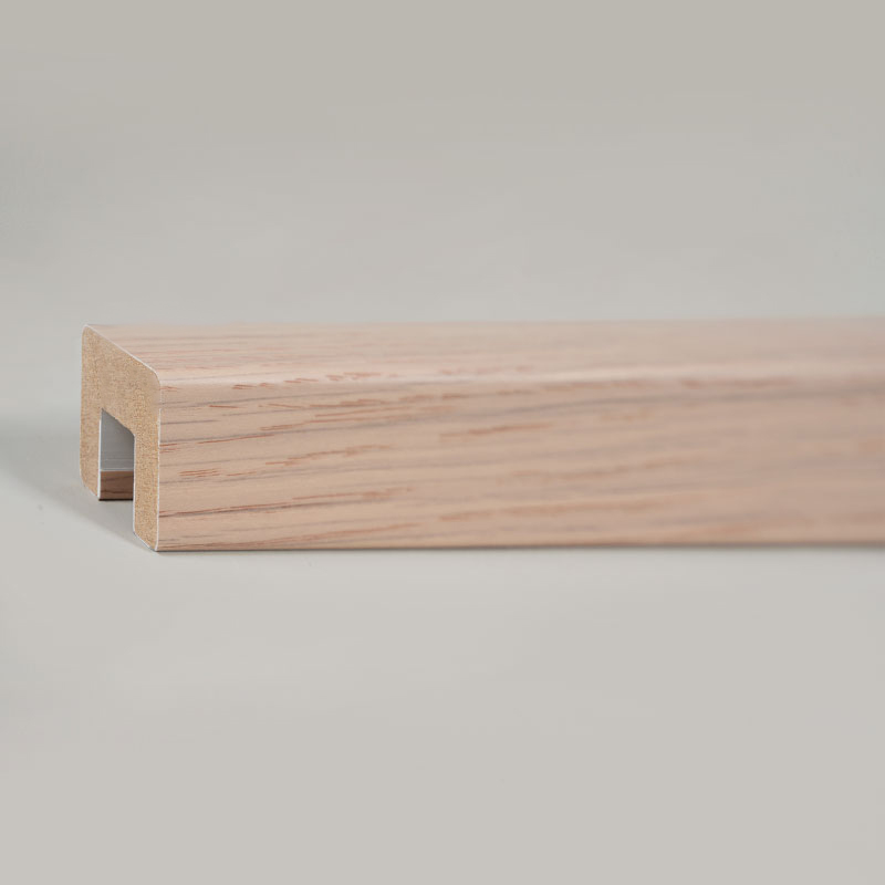 Balustrade din lemn masiv pentru scari (invelite PVC) - culoare stejar 1 1/6' x 1 1/6'