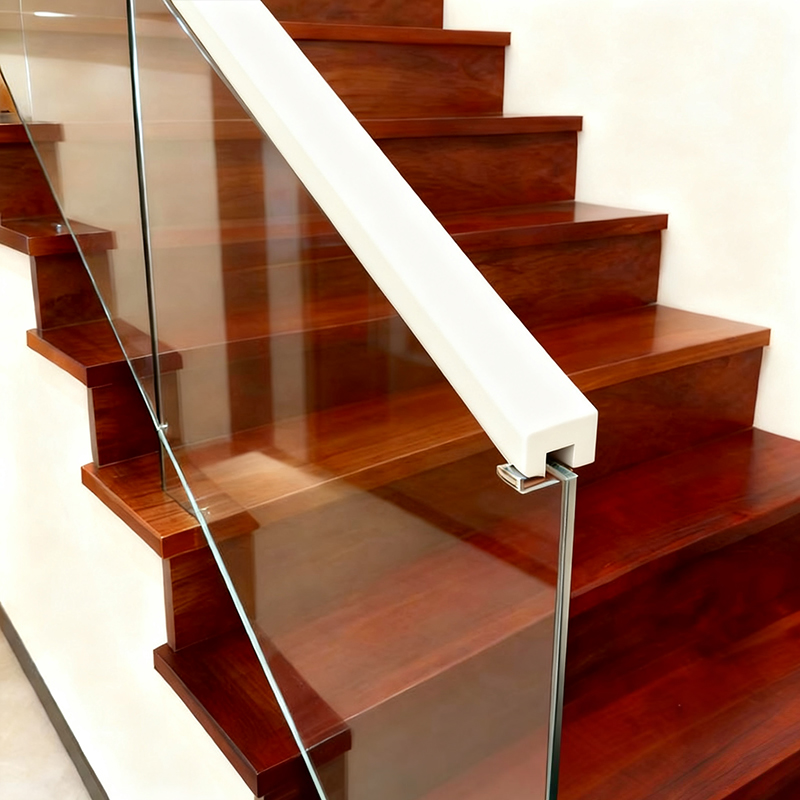 Balustrade din lemn masiv pentru scari (grund cu grunduire si vopsite)-Alb elvetian 1 1/6' x 1 1/6'