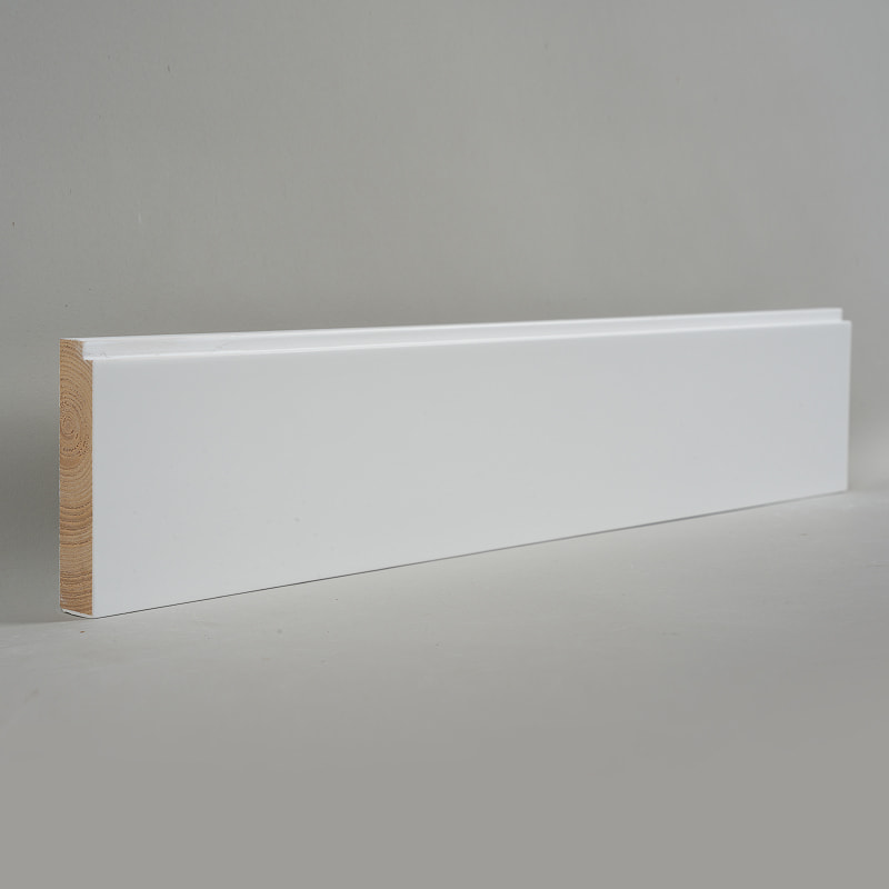Plinte din lemn de pin (grundut și vopsit) - alb 3/5' x 3 1/6'-A1